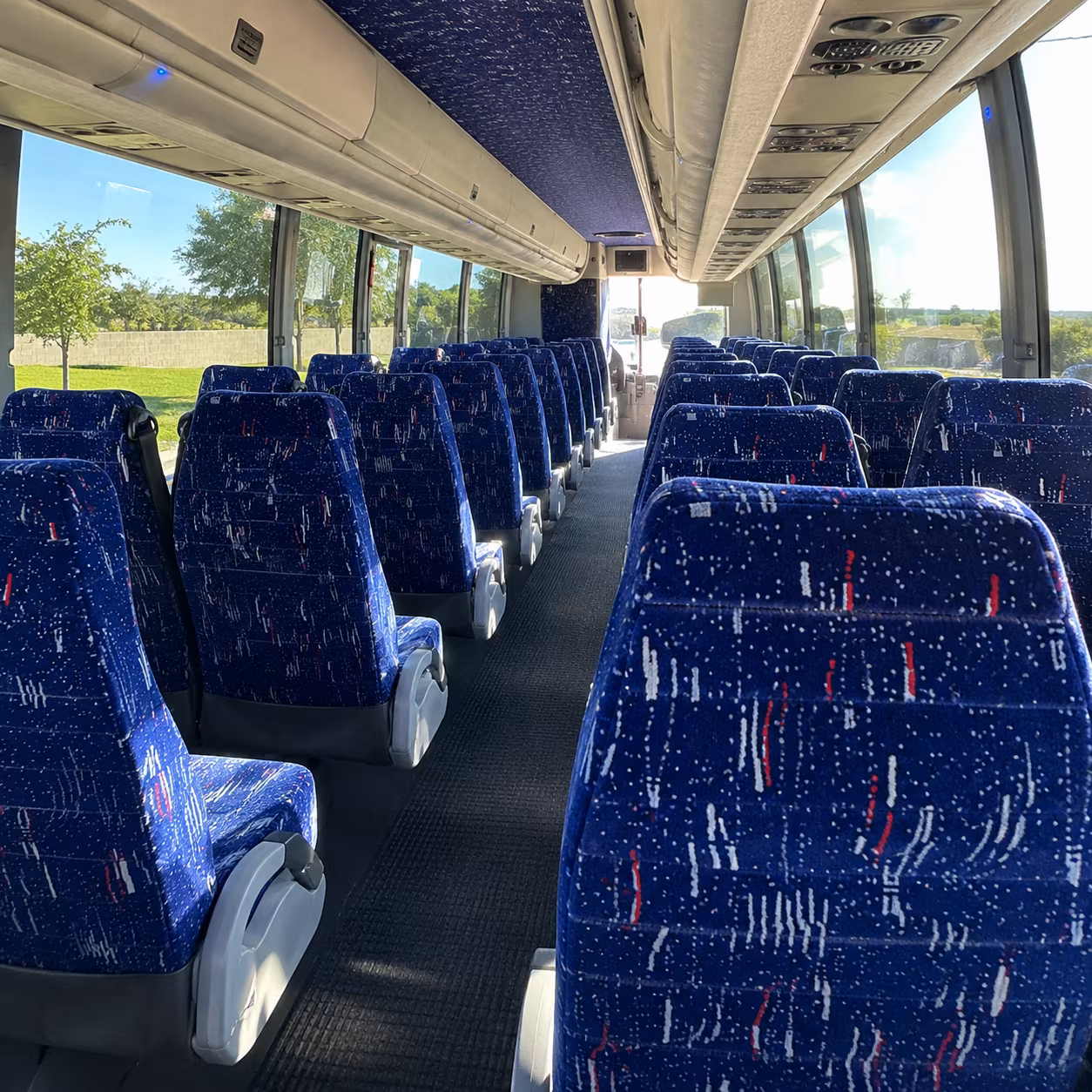 charter bus shuttle service to dtw s mcnamara and north terminals